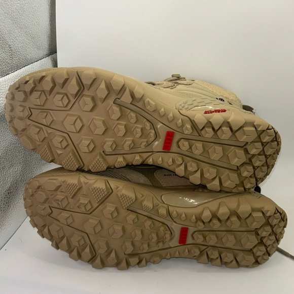 Vans - Picture 3 of 7